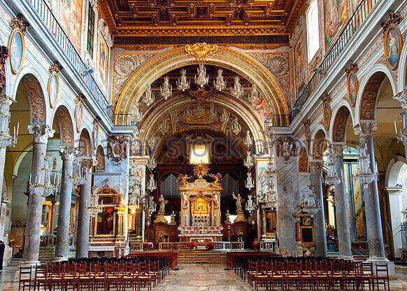 Церковь Санта Мария Аракоэли в Риме.