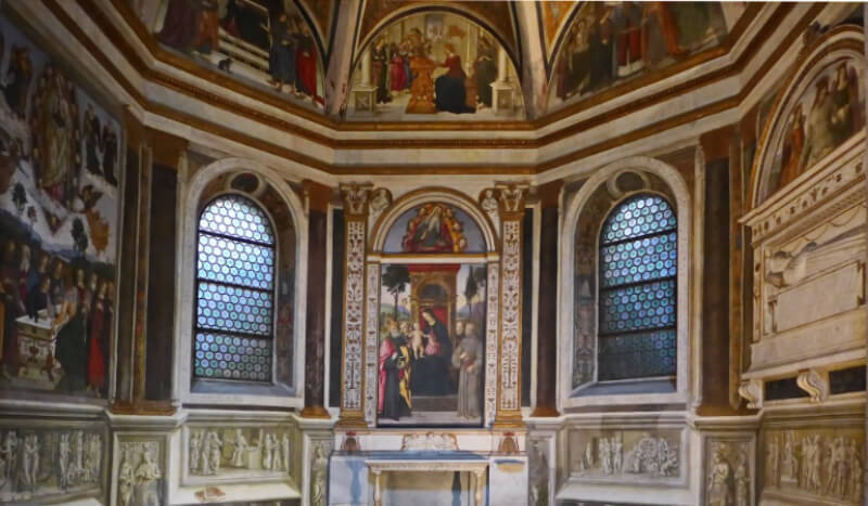 Капелла Бассо Делла Ровере в церкви Санта Мария дель Пополо в Риме.